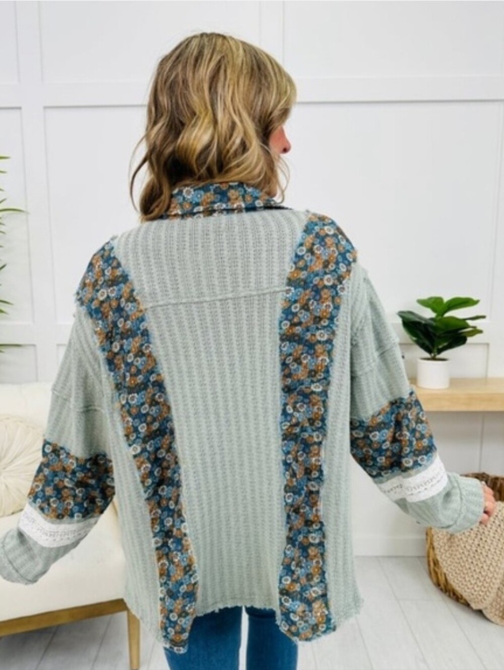 NEW!!! POL Women's Sage Floral Patchwork Button-Up Shirt Jacket, Sz Large - Picture 3 of 4